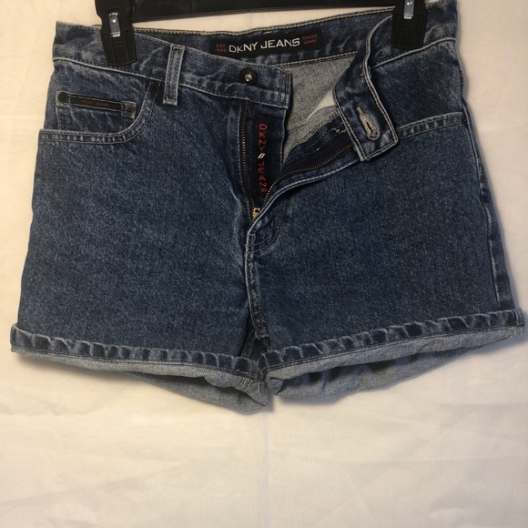 Women’s DKNY semi high waist shorts - Picture 2 of 5